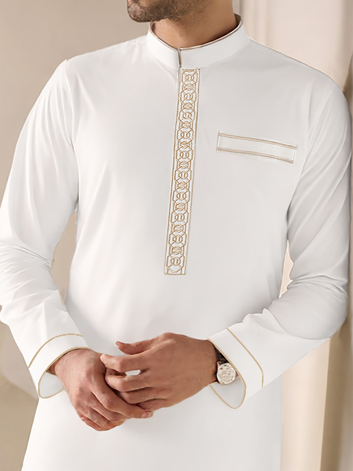 Abaya Com Gola Dourada - Loja Al Baraka